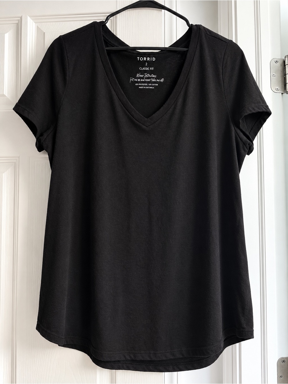 torrid Black V-Neck Short Sleeve Tee